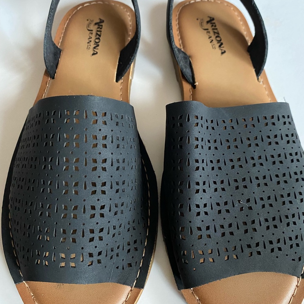 Women’s size 8 Arizona Jeans shoes